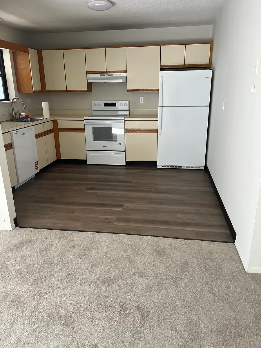 Building Photo - 50 Liesl Ln #4