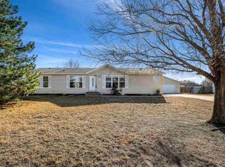 1219 W 43rd St S, Wichita, KS 67217