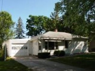 1634 Gilmore Ave, Winona, MN 55987