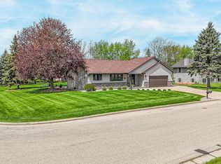 670 S 5th Ave, Winneconne, WI 54986