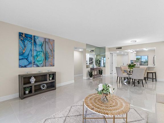 4th image of 7270 Ashford Place #408
