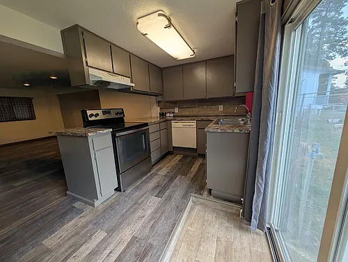 410 Camas St Photo 1