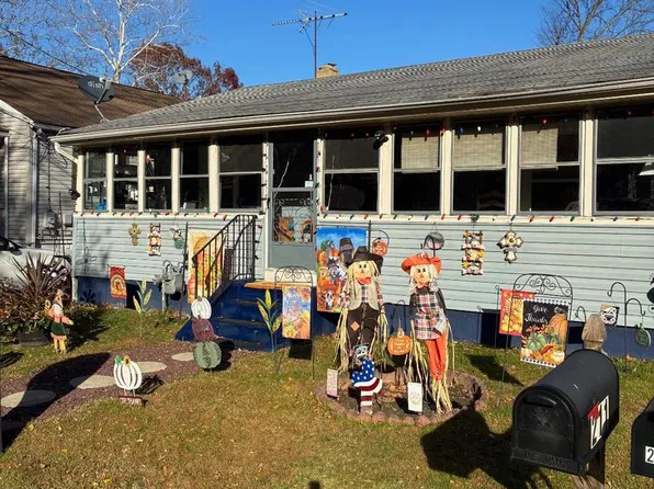 213 W Lake Ave, Blackwood, NJ 08012