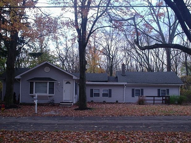 1st image of 4936 Lakeview Dr
