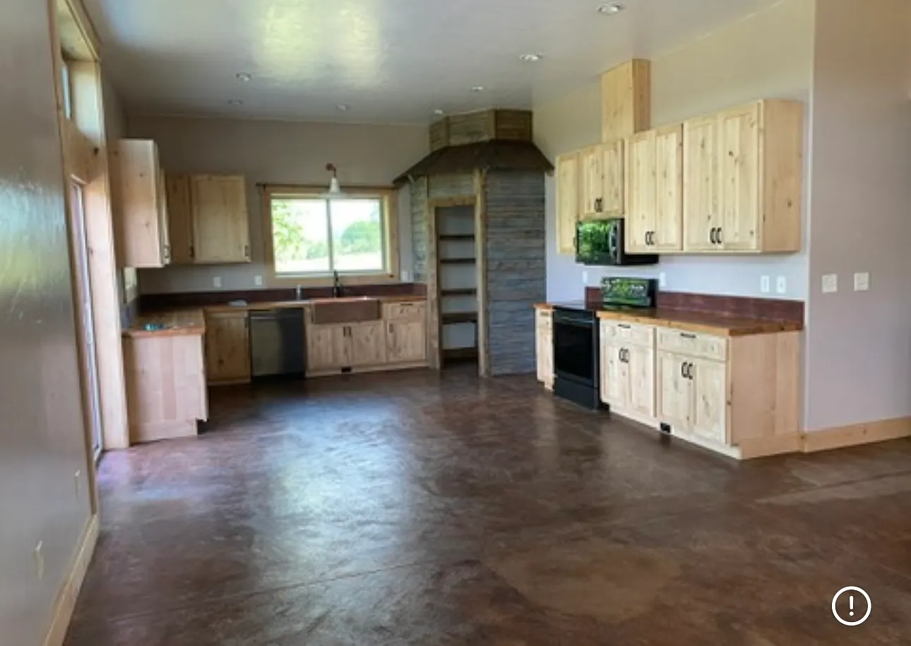 2 bed, 2.5 bath, 1500 sqft, $2,800 — Photo 3