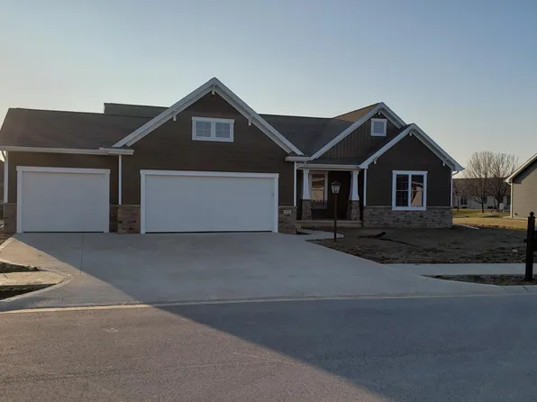 1170 Blackstone Blvd, Nappanee, IN 46550