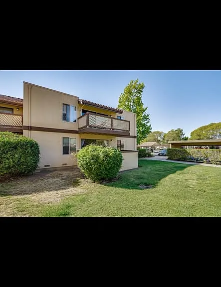3300 Wolcott Cmn — Photo 34