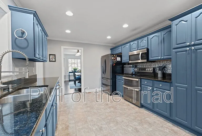 2766 Briaroak Dr — Photo 13