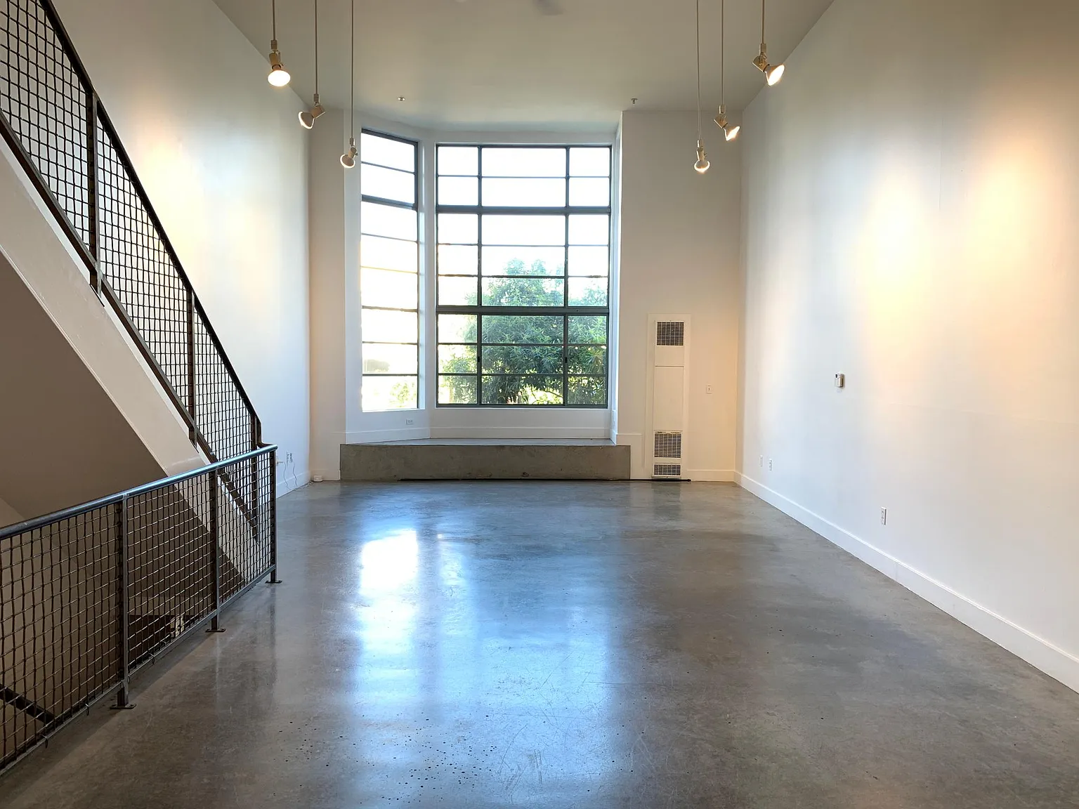 2 bed, 2.5 bath, 1621 sqft, $4,900 — Photo 4