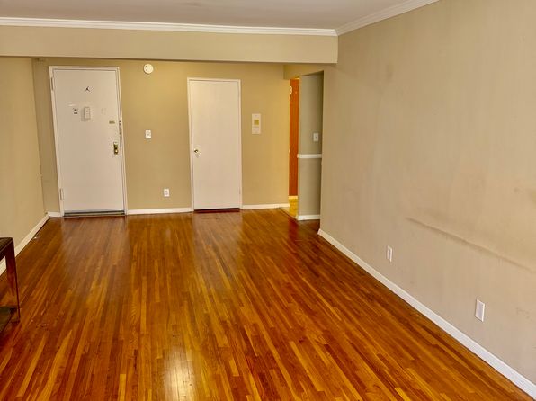 69 Croton Ave #3J
