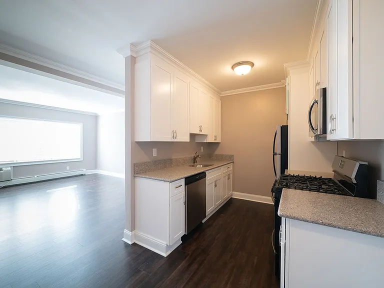 30 Euclid Ave — Photo 42