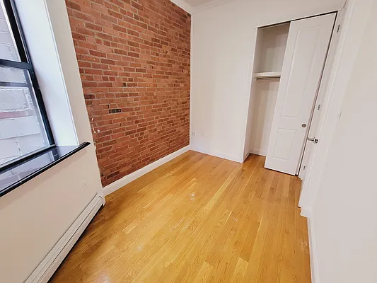 Rented by Brighton Management | media 11