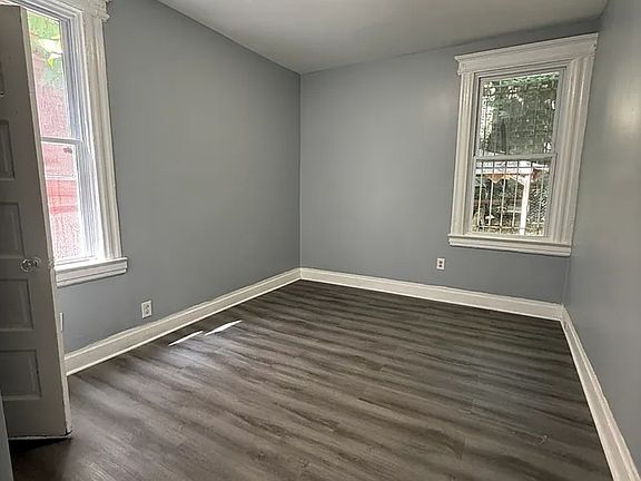 4th image of 35 Seymour Ave #1A