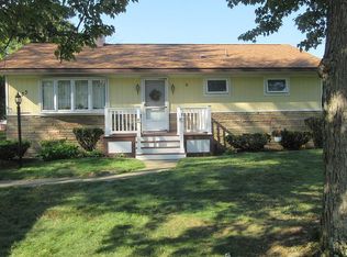 33 Stellane Dr, Angola, NY 14006