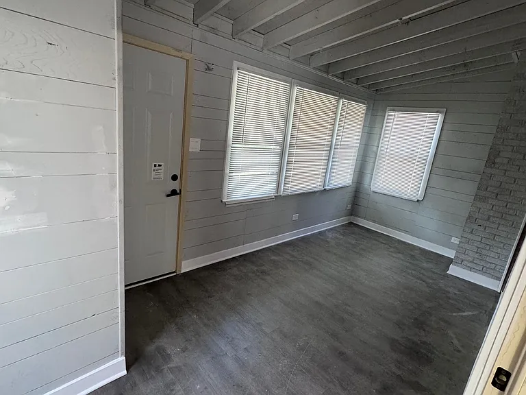 33 E Walnut Ave — Photo 17