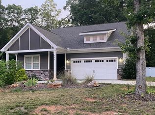 292 Isle Of Pines Rd, Mooresville, NC 28117