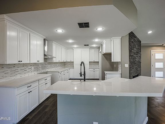 5th image of 6766 W Brown St