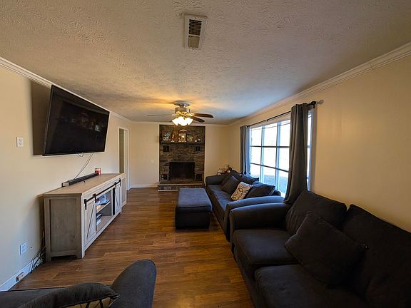 5th image of 408 Sherman Rd