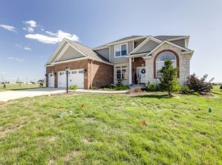 1617 Kassen Ave, Mahomet, IL