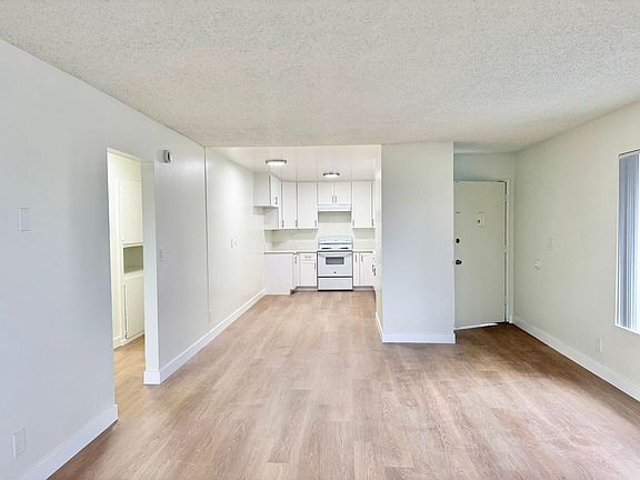 4th image of 13101 Benton St APT D2