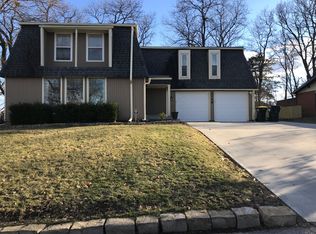 4758 Black Swan Dr, Shawnee, KS 66216