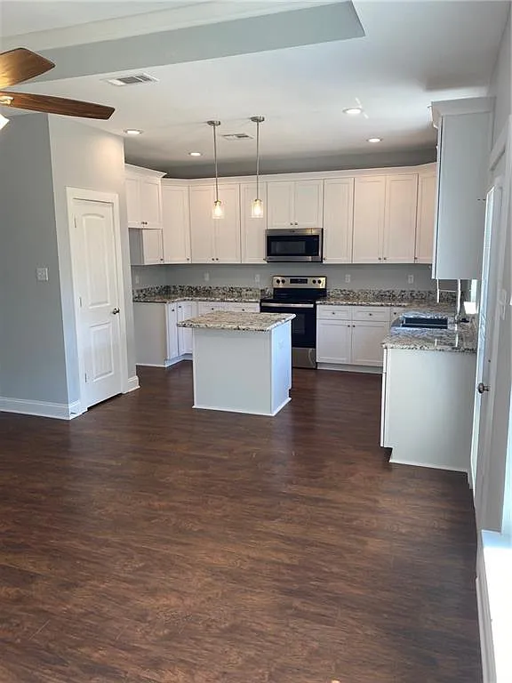 3 bed, 1425 sqft, $1,750 — Photo 4