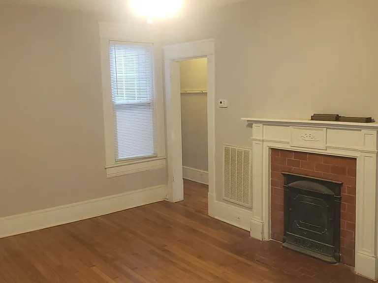 707 W Roanoke Park Dr #B — Photo 6