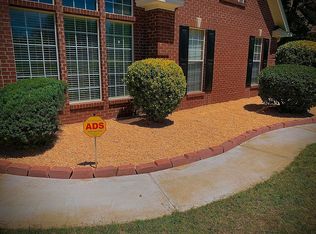 224 Live Oaks Cir, Millbrook, AL 36054
