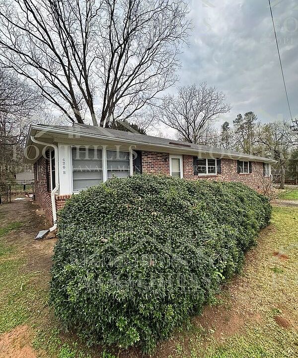 1st image of 420 B West Fredericks St
