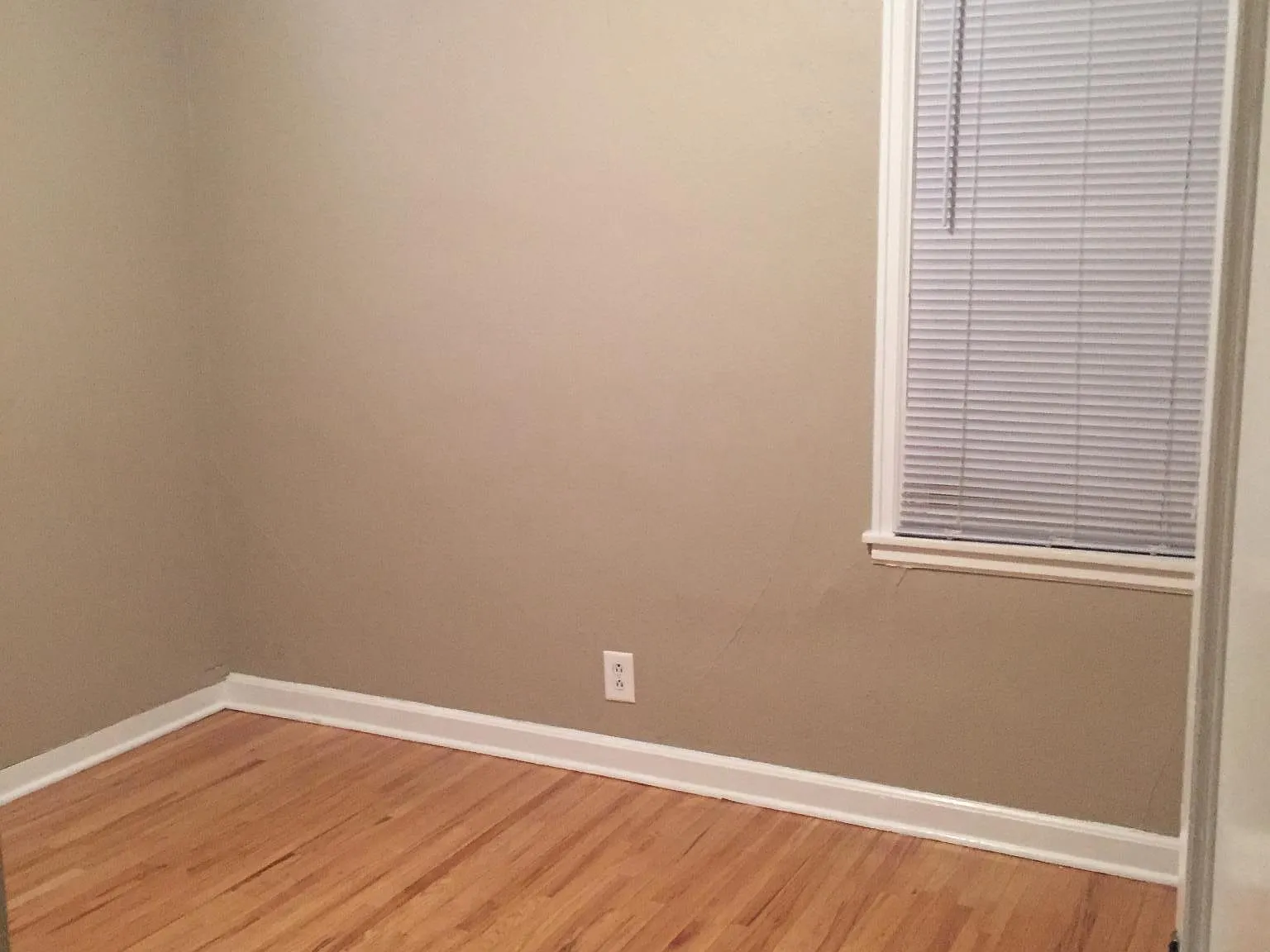4 bed, 1505 sqft, $2,100 — Photo 4