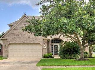 10106 Willow Crossing Dr, Houston, TX 77064