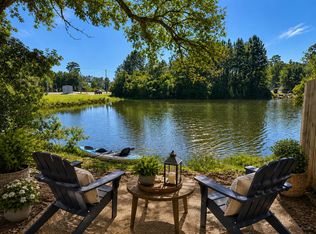 301 Lac Bleu Ave UNIT B, Pass Christian, MS 39571