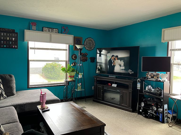 Listing photo 5
