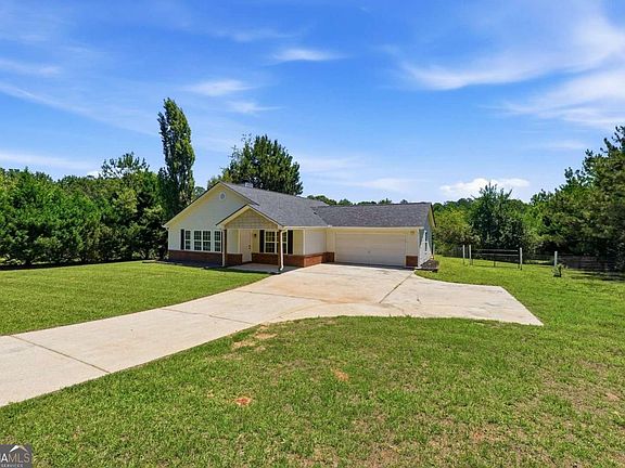 4th image of 275 Jack Russell Rd