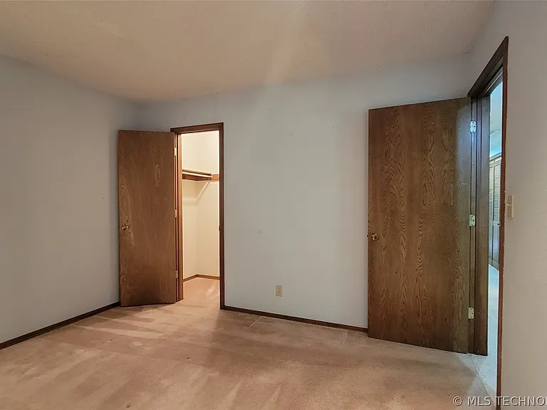 4027 E 82nd Pl — Photo 27