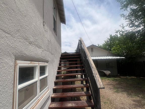 3rd image of 309 N Lake St