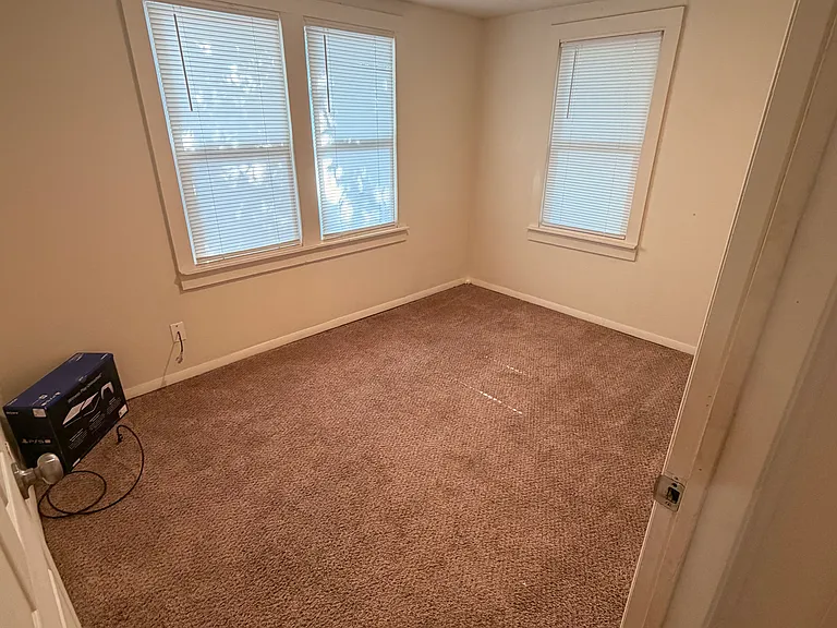 413 E Fern Ave — Photo 4