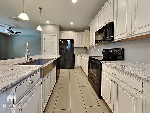4th image of 1435 N Balboa