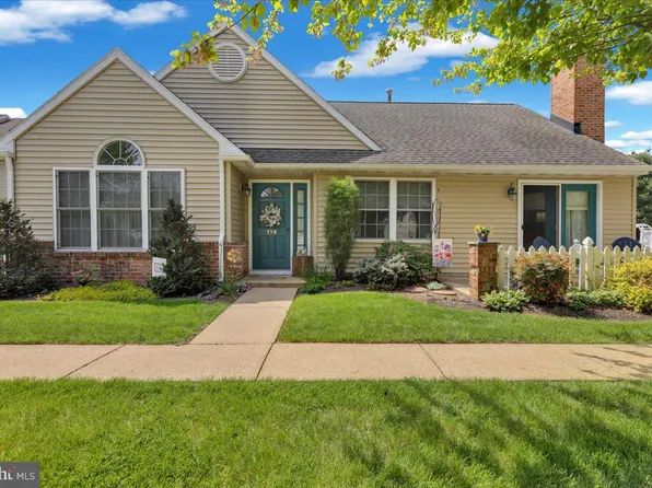 118 Heather Ln, Reading, PA 19610