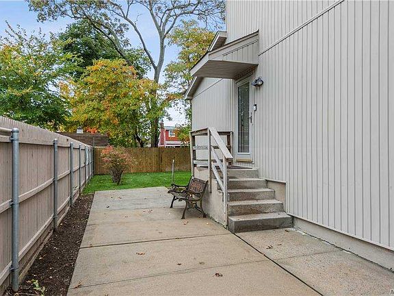 2nd image of 323 Starke Ave