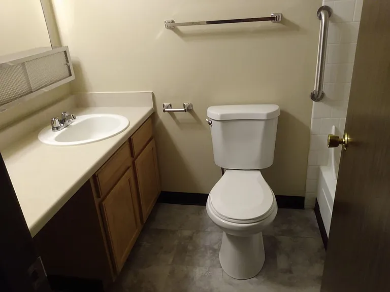 1920 Arthur St #15 — Photo 6
