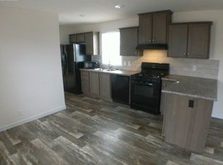 32 Meadowlark Ln, Beecher, IL 60401