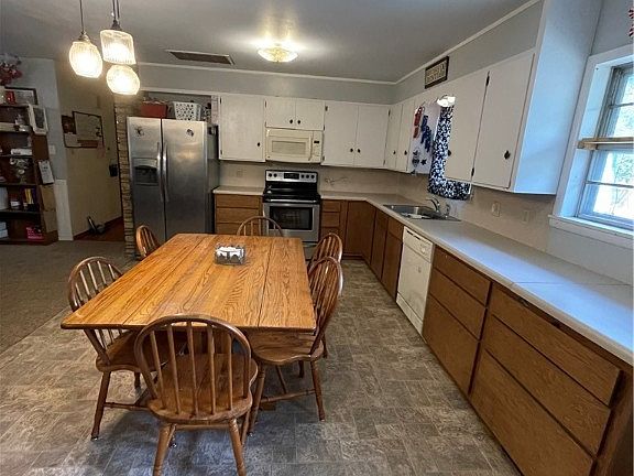 5th image of 119 Hannibal St