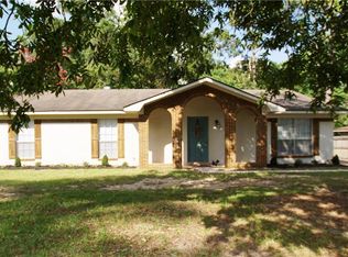 1124 Greenway Dr E, Mobile, AL 36608