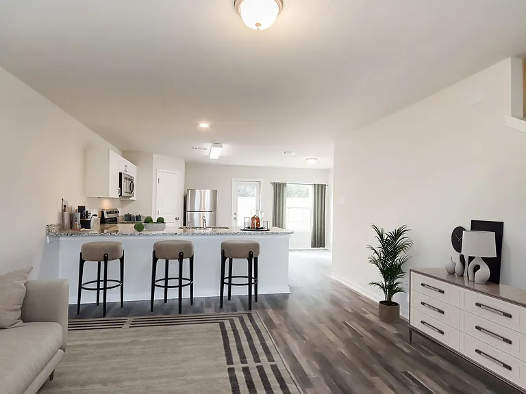15673 Del Norte Dr — Photo 2