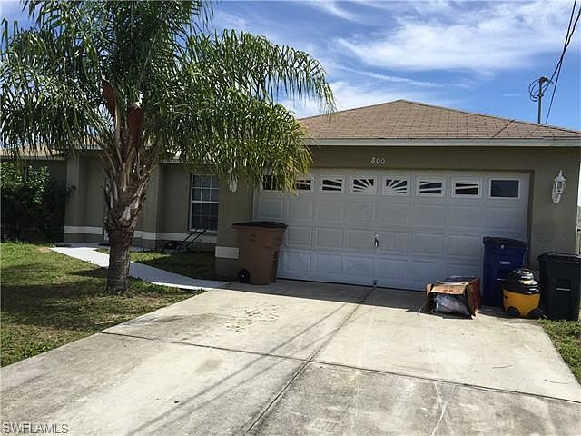 2nd image of 800 Champion Ave