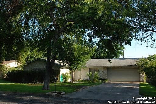 1st image of 3626 Greenleaf Dr