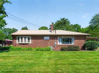 2617 S Hermitage Rd, Hermitage, PA 16148