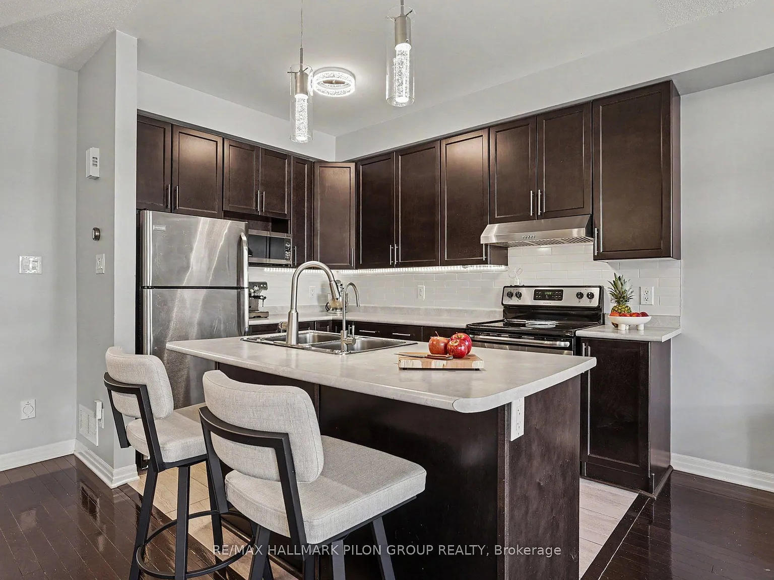 3 bed, $2,800 — Photo 3