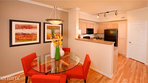 4th image of 3808 W Alabama St #1831545